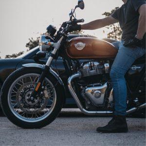 Comment adapter sa selle moto à sa morphologie ? 12 12 22 adaptée sa morphologie pour sa conduite