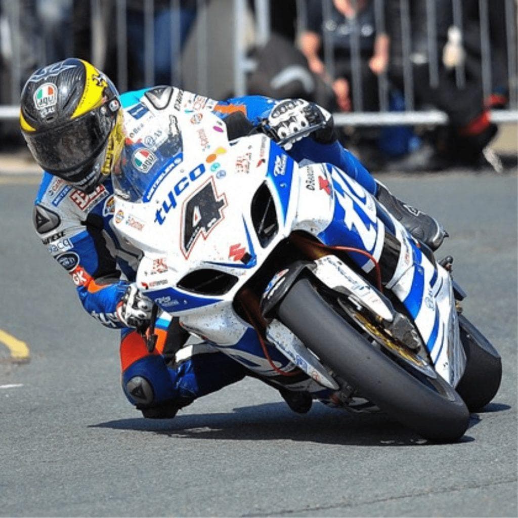 Comment adapter sa selle moto à sa morphologie ? 8 8 4 sellerie moillo