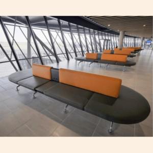 Sellerie Moillo à Saint-Exupéry 3 3 banquettes sièges orange aéroport lyon moillo