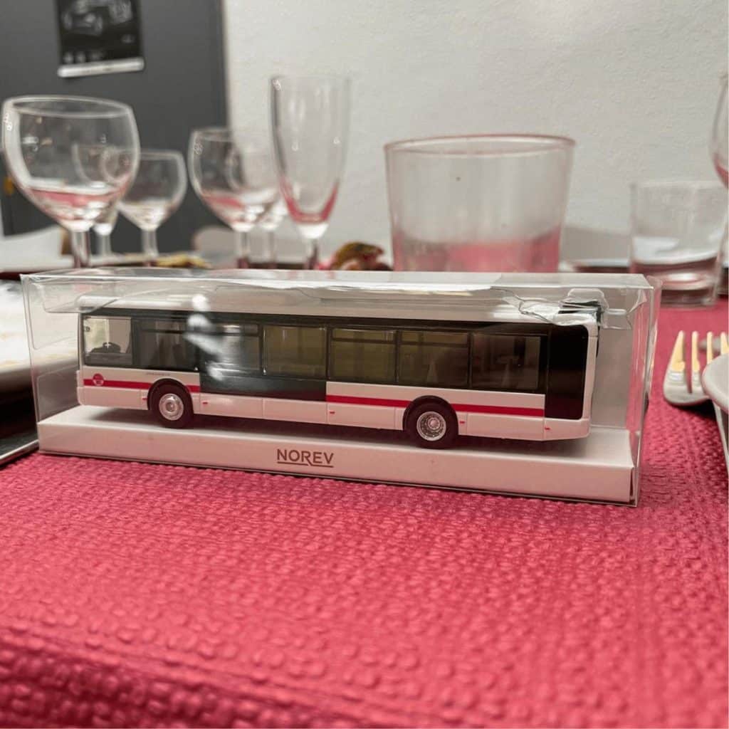 bus et transport sellerie