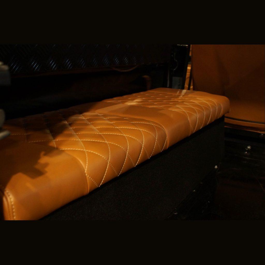 banquette defender moillo