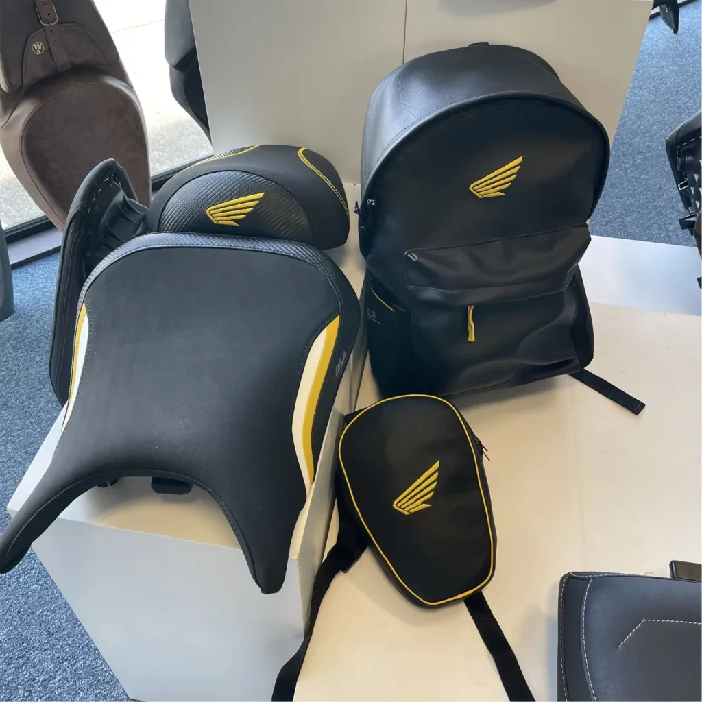 5-selle-personnalise-sac-assortie