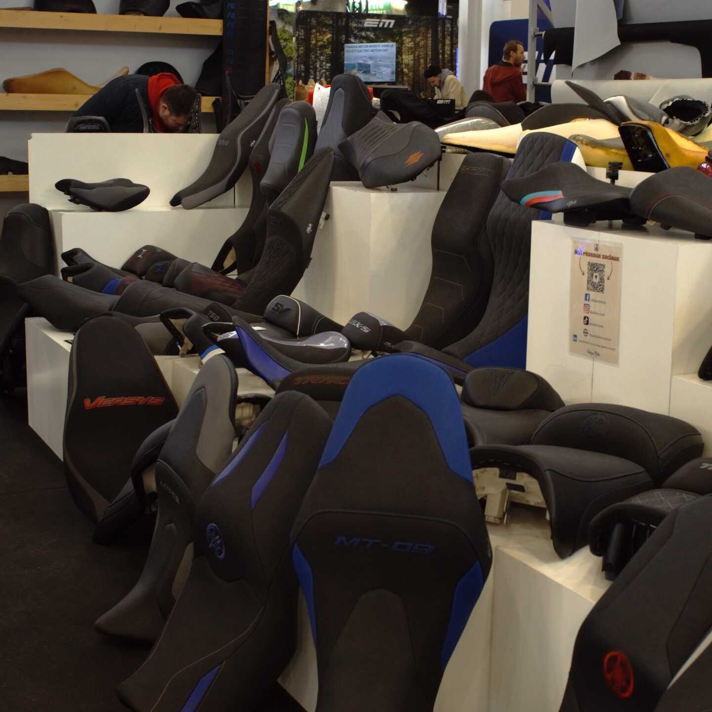 Salon du 2 roues 2025 2 2 stand s2r sellier moto