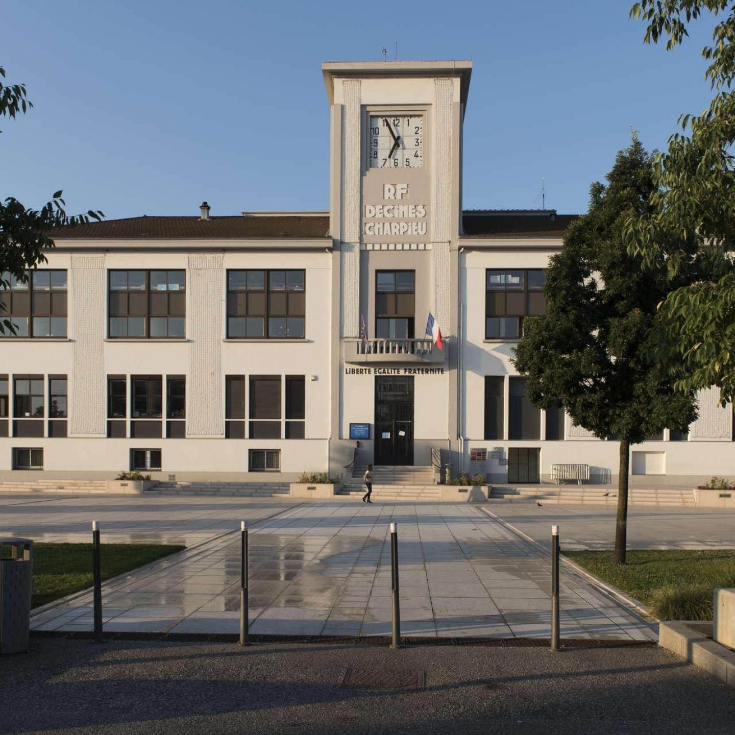 iluustration decines 42 rue vaucanson