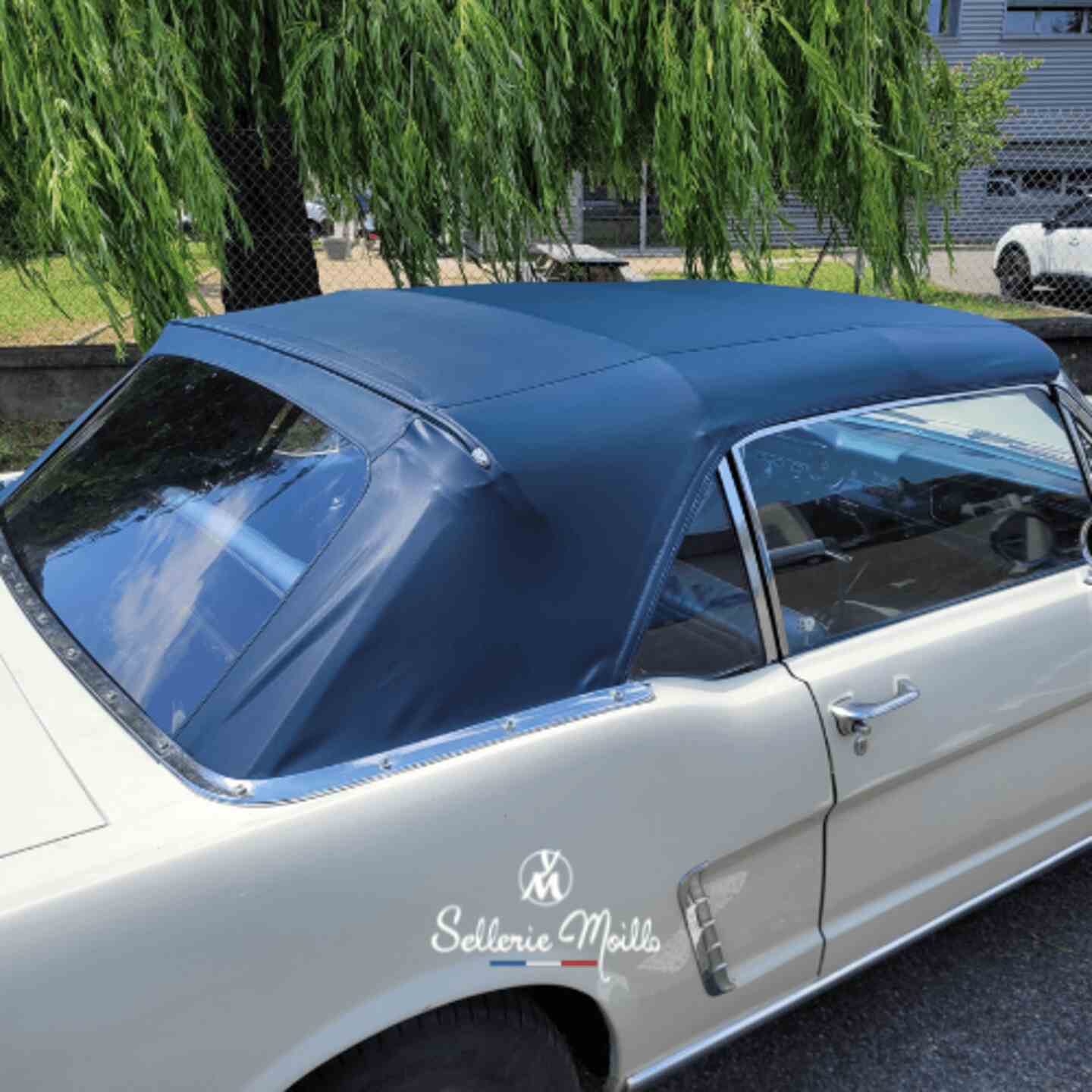 L'impact de la sellerie automobile sur la valeur d’un véhicule 2 2 capote décapotable sellerie moillo