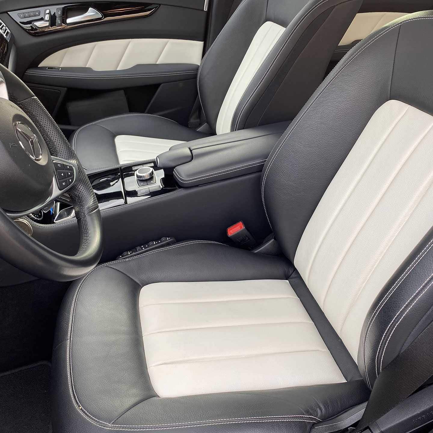 Entretien et Rénovation du cuir 3 3 siège voiture sellerie moillo cuir artisans rénovateur