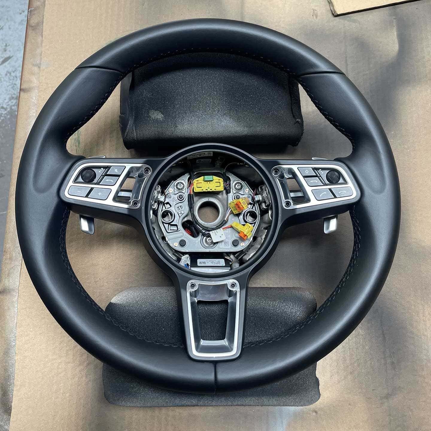 Entretien et Rénovation du cuir 5 5 volent sellerie automobile moillo