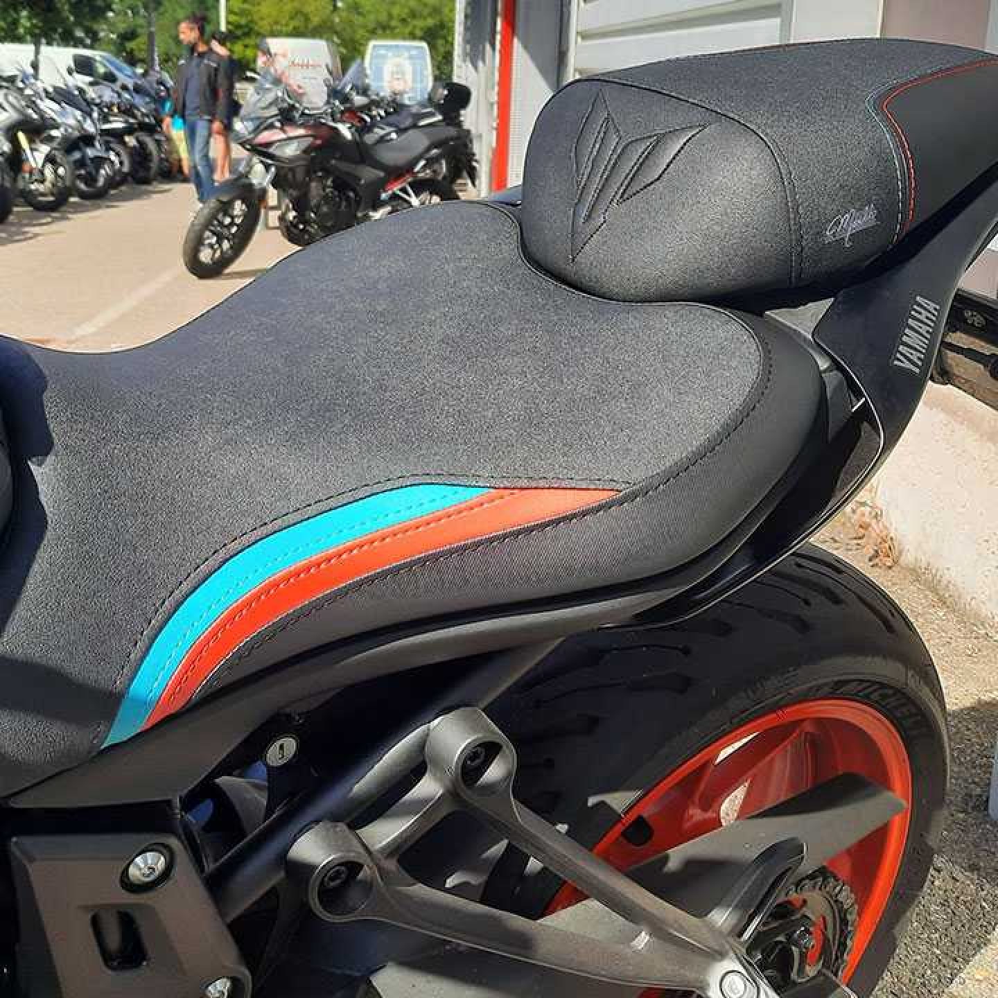 Comment adapter sa selle moto à sa morphologie ? 6 6 selle-de-moto-ollium-1