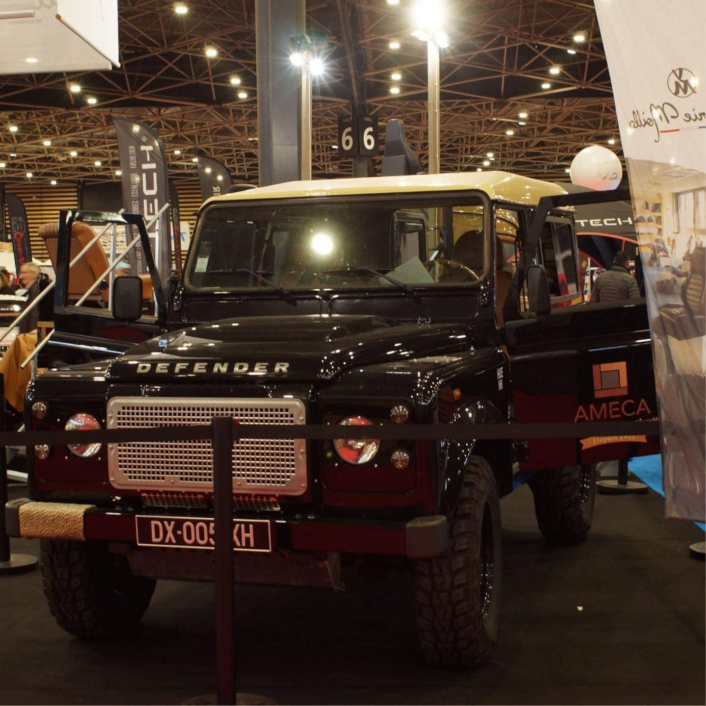 land rover defender sellerie automobile